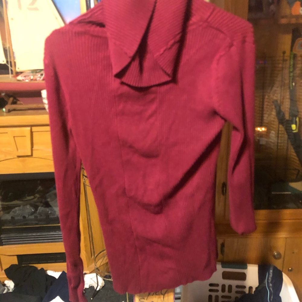 Various Turtle Necks - Picture 2 of 3